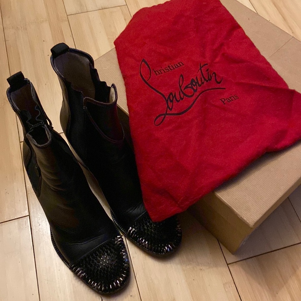Christian Louboutin Calf Boot size 36